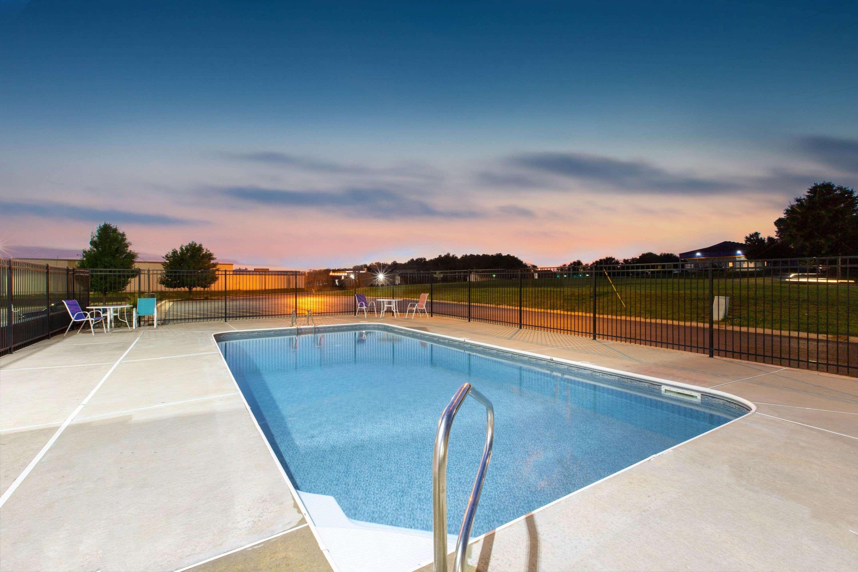 Hotel La Quinta By Wyndham Blue Springs Exterior foto